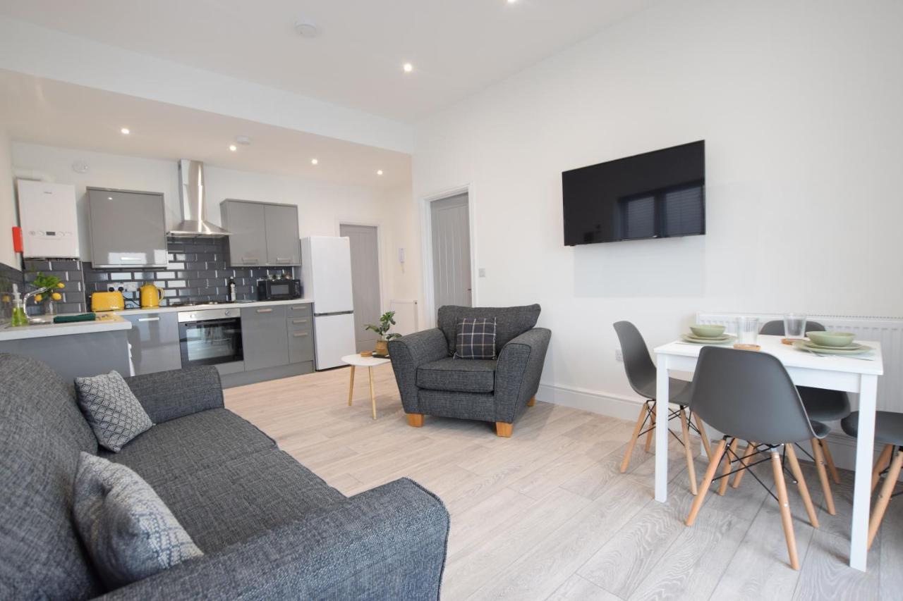 Stylish City Centre Apartments Линкольн Экстерьер фото