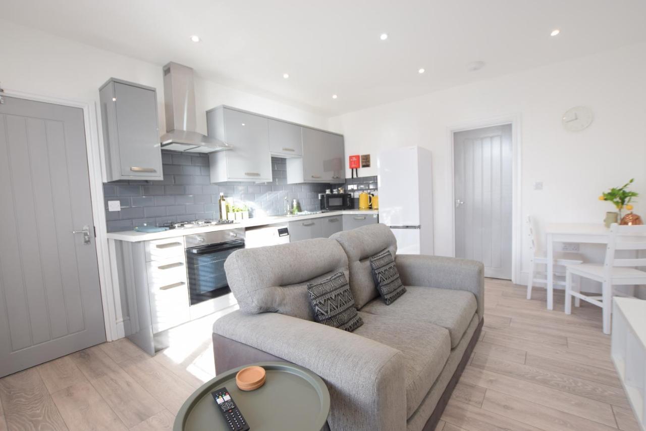 Stylish City Centre Apartments Линкольн Экстерьер фото