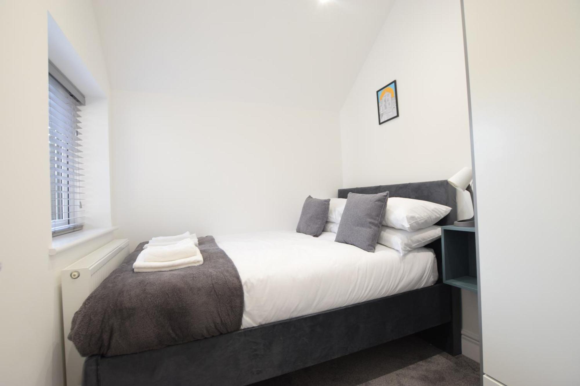 Stylish City Centre Apartments Линкольн Экстерьер фото