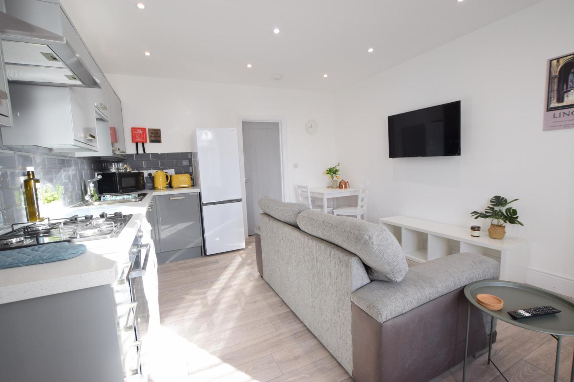 Stylish City Centre Apartments Линкольн Экстерьер фото